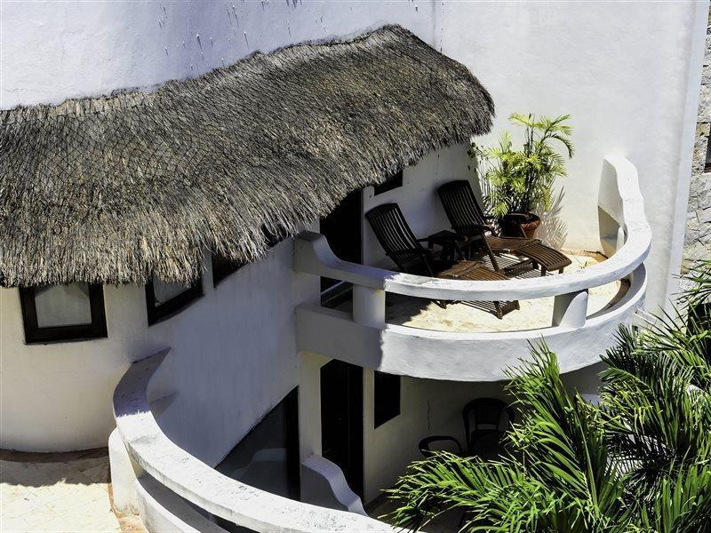 Blue Parrot Suites Playa del Carmen Bagian luar foto